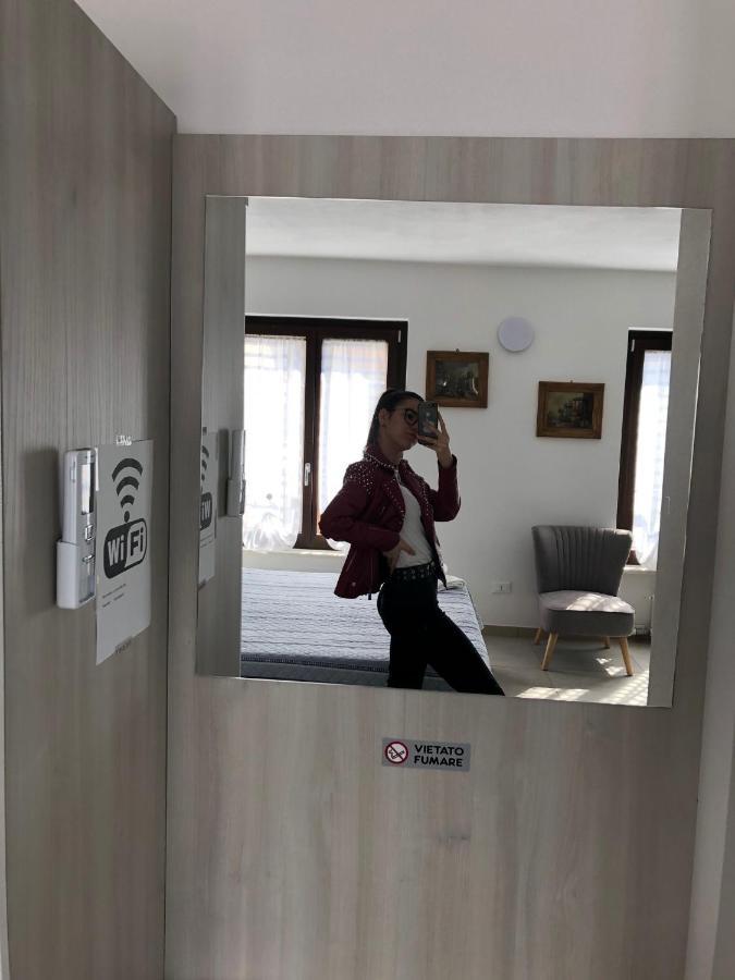 La Casa Della Ada Castelnuovo del Garda Exterior foto