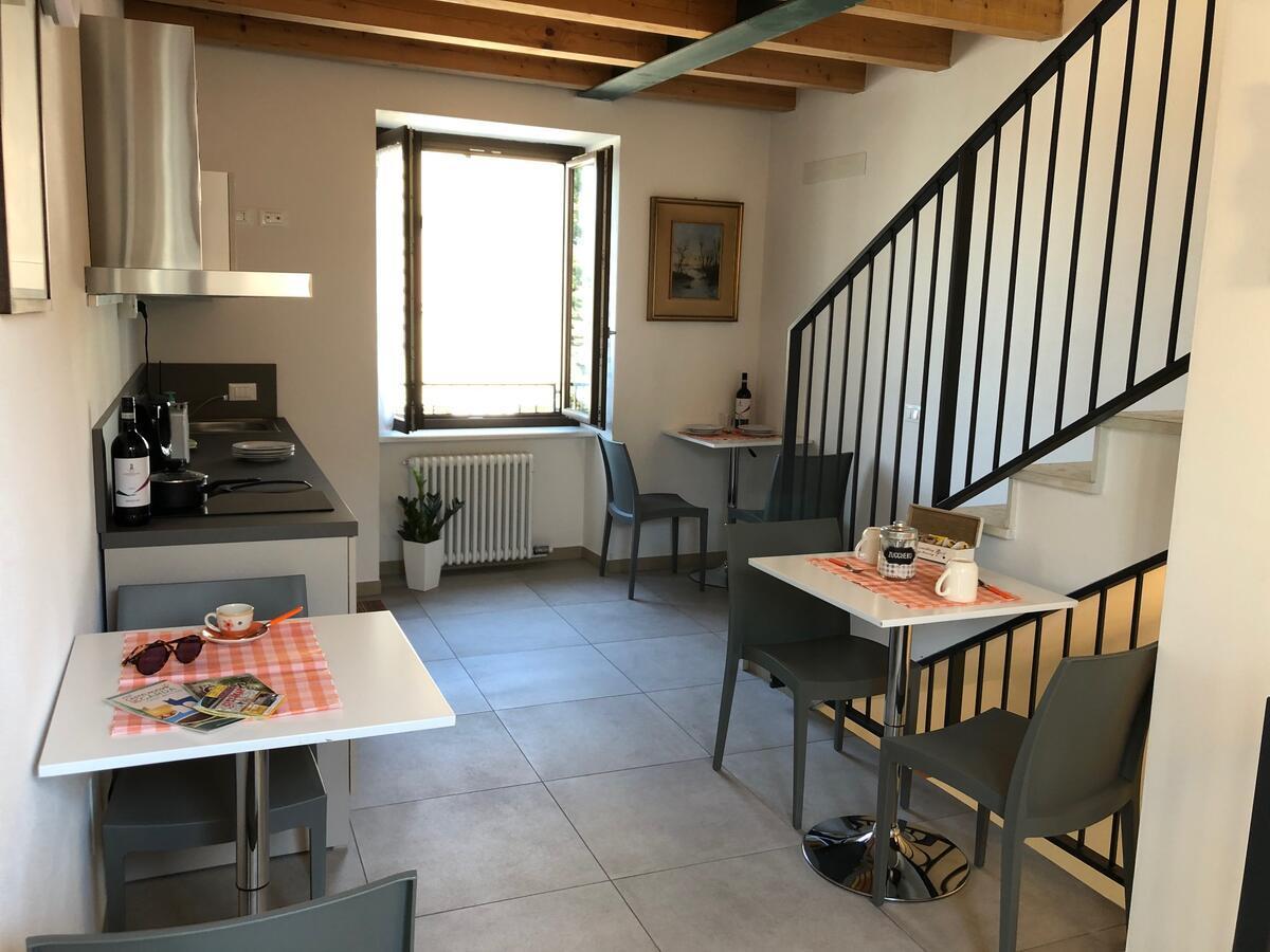 La Casa Della Ada Castelnuovo del Garda Exterior foto