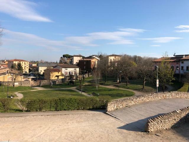 La Casa Della Ada Castelnuovo del Garda Exterior foto